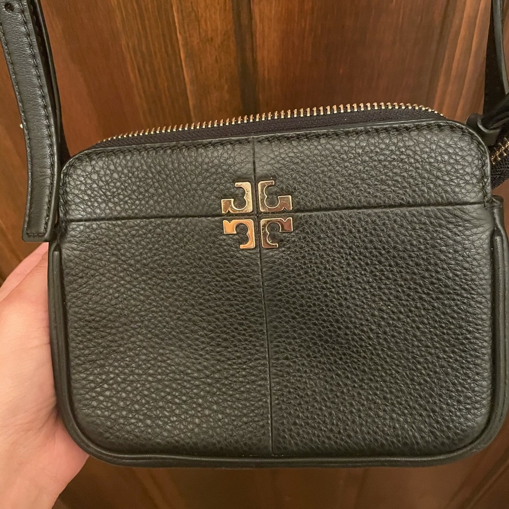 Tory Burch crossbody - authentic